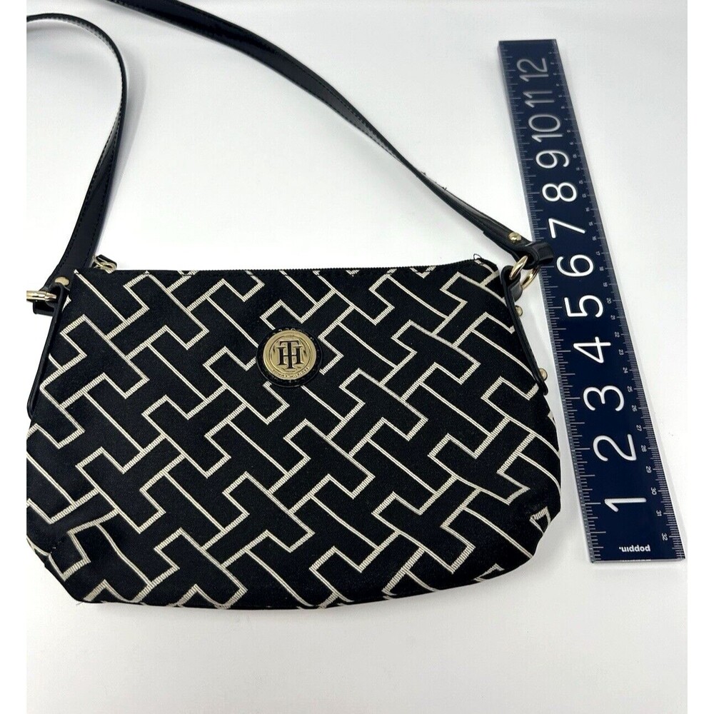 Tommy Hilfiger Black Crossbody‎ Purse - Picture 9 of 9